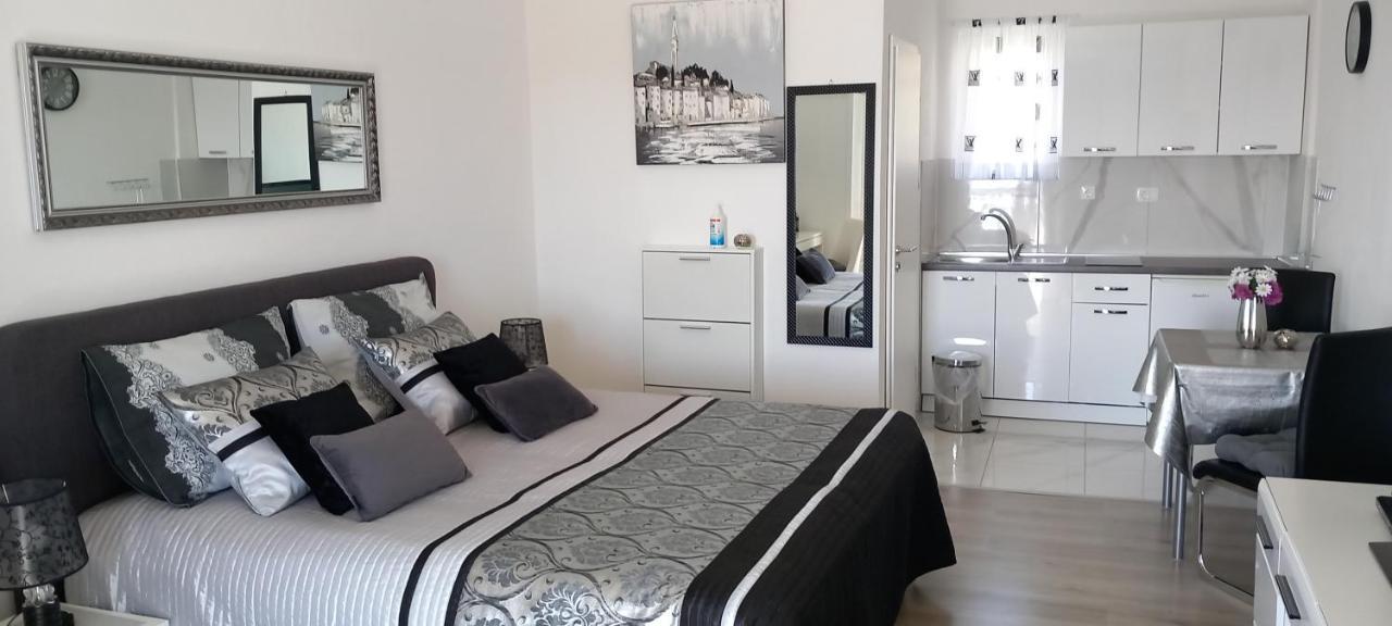 סנג' Beautyful Sea View 6 Luxury Studio Danijela מראה חיצוני תמונה